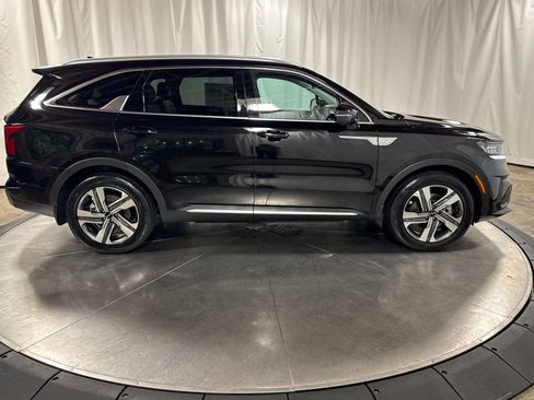 Certified 2023 Kia Sorento SX Prestige image 9