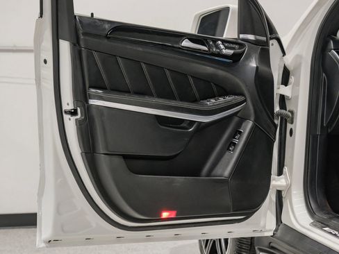 Used 2016 Mercedes-Benz GL 63 AMG 4MATIC image 51