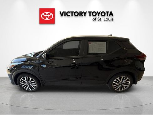Used 2024 Nissan Kicks SV image 6