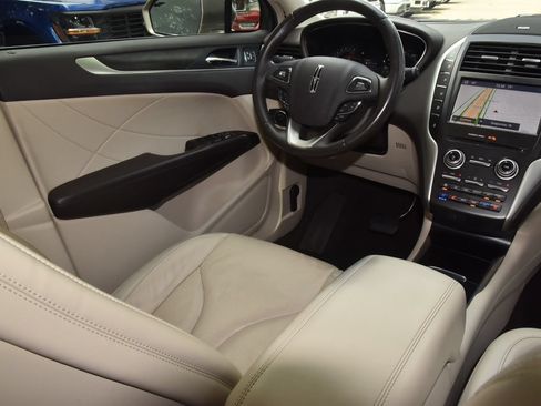 Used 2019 Lincoln MKC Reserve w/ MKC Technology Package FWD image 15