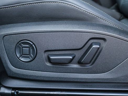 New 2025 Audi Q3 2.0T Premium image 18