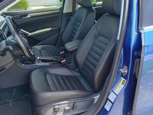 Used 2016 Volkswagen Passat 1.8T FWD image 15