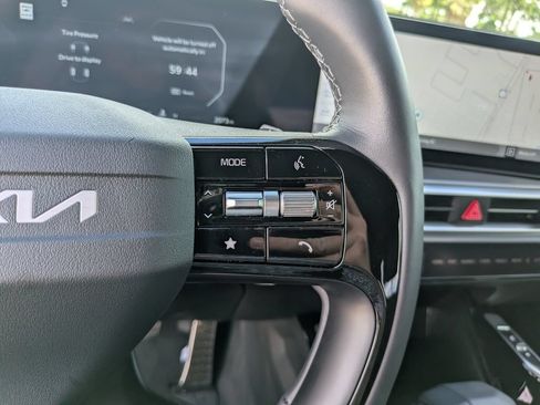 Certified 2026 Kia Sorento SX Prestige AWD/4WD image 36