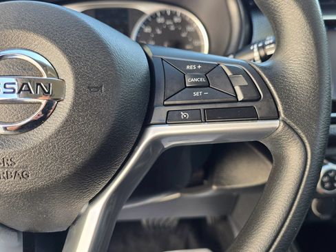 Used 2018 Nissan Kicks S w/ Exterior Package FWD image 27