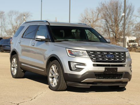 Used 2016 Ford Explorer Limited w/ Class II Trailer Tow Package AWD/4WD image 1