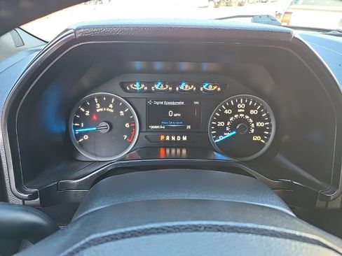 Used 2017 Ford F150 XLT w/ Equipment Group 302A Luxury image 46