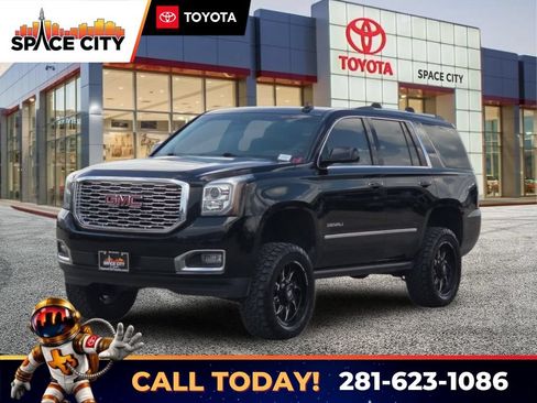 Used 2018 GMC Yukon Denali w/ Denali Ultimate Package AWD/4WD image 1
