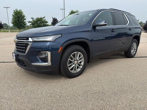 Used 2023 Chevrolet Traverse LT AWD/4WD image 1