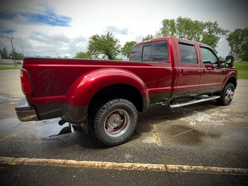 Used 2015 Ford F350 Lariat w/ Lariat Interior Package AWD/4WD image 5