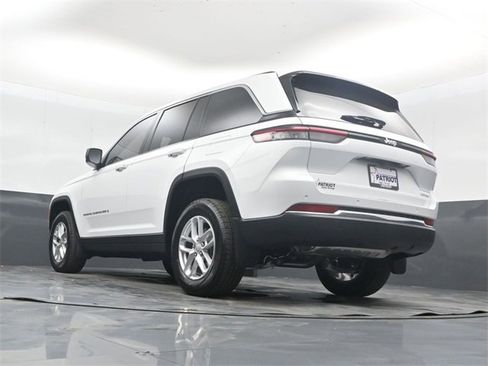 New 2025 Jeep Grand Cherokee Laredo image 41