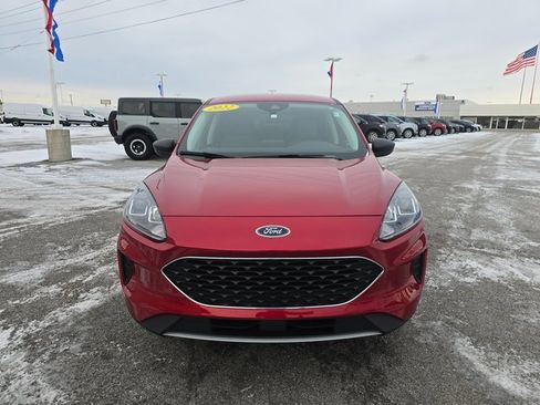 Used 2022 Ford Escape SE image 9