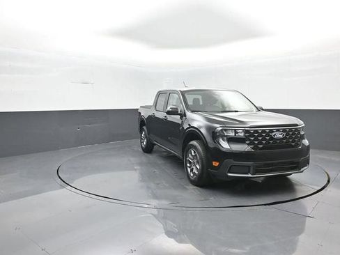 New 2026 Ford Maverick XLT w/ XLT Luxury Package AWD/4WD image 3