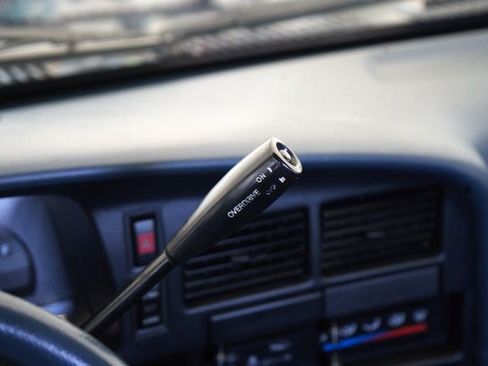 Used 1994 Toyota Pickup DX image 59