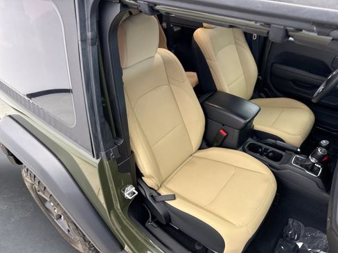 Used 2023 Jeep Wrangler Sport image 16