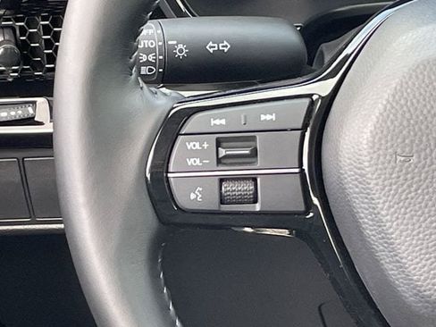 Used 2026 Honda CR-V EX-L image 12