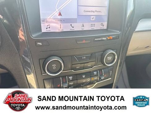 Used 2019 Ford Explorer XLT w/ Equipment Group 202A FWD image 23