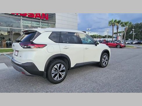 Used 2021 Nissan Rogue SV w/ Premium Package FWD image 34