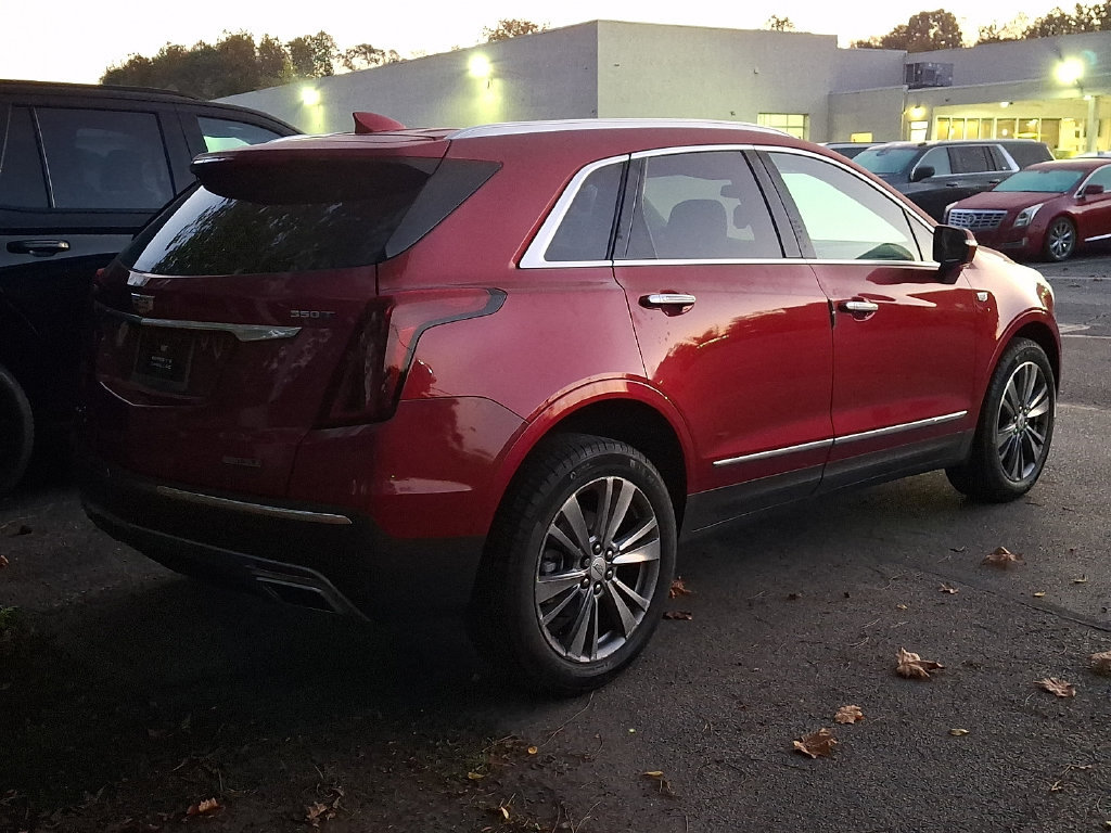 Certified 2024 Cadillac XT5 Premium Luxury AWD/4WD image 4