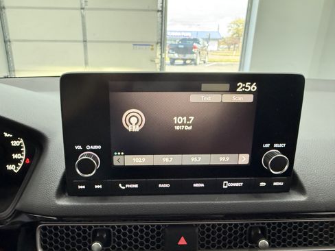 Used 2024 Honda Civic Sport image 17