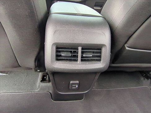Certified 2024 GMC Terrain SLE w/ Driver Convenience Package FWD image 16