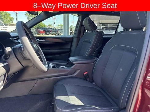 Used 2024 Jeep Grand Cherokee L Laredo w/ Trailer Tow Package RWD image 19