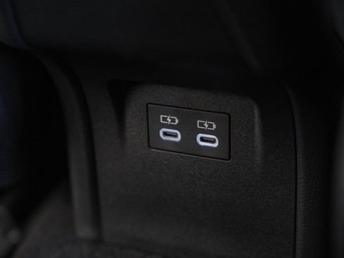 New 2026 Toyota Prius XLE image 33