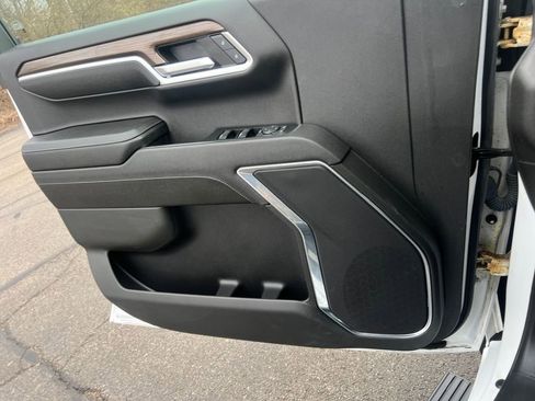 Used 2023 Chevrolet Silverado 1500 RST image 10