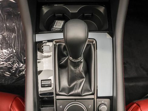 New 2026 MAZDA MAZDA3 Carbon image 32