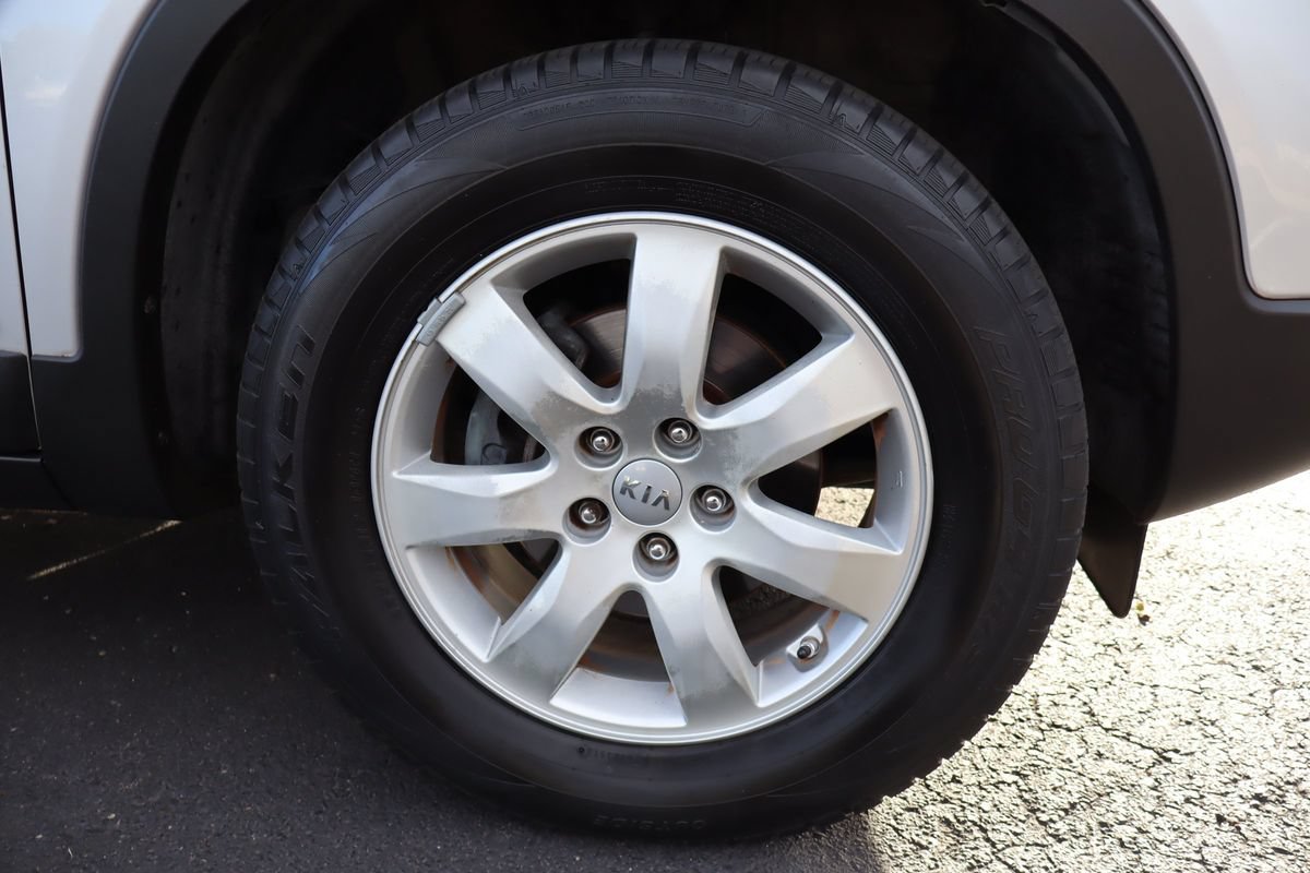 Used 2013 Kia Sorento LX AWD/4WD image 45