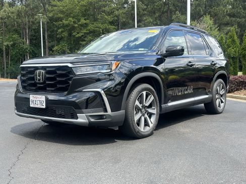 Used 2024 Honda Pilot Elite image 5