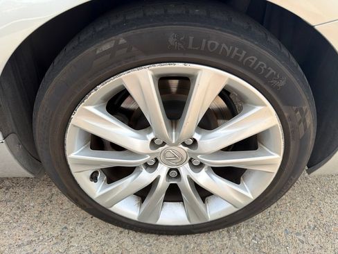 Used 2016 Lexus IS 200t RWD image 6