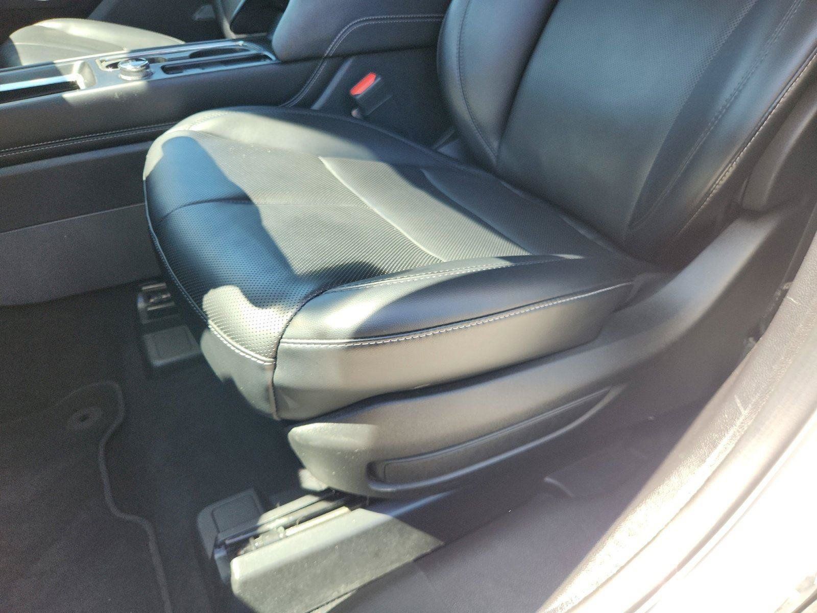 Used 2023 Lincoln Corsair AWD w/ Equipment Group 101A image 16
