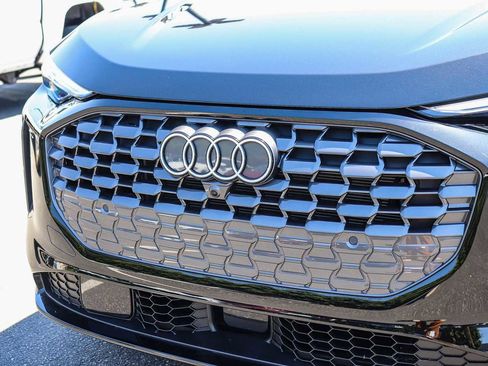 Used 2025 Audi Q5 Premium w/ Premium Plus AWD/4WD image 8