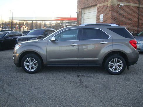 Used 2012 Chevrolet Equinox LTZ image 2