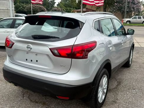 Used 2017 Nissan Rogue Sport SV FWD image 6