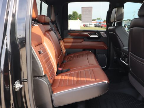 Used 2024 GMC Sierra 2500 Denali Ultimate AWD/4WD image 11