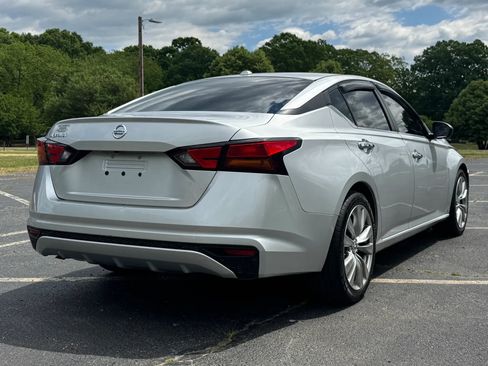 Used 2019 Nissan Altima 2.5 S FWD image 6