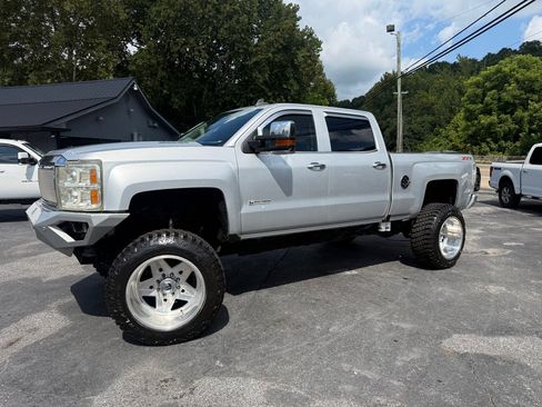 Used 2015 Chevrolet Silverado 2500 LTZ w/ Duramax Plus Package AWD/4WD image 3