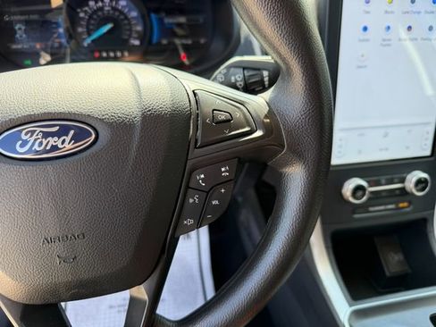 Used 2022 Ford Edge SE w/ Black Appearance Package image 29