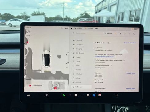 Used 2023 Tesla Model 3 Standard Range RWD image 17