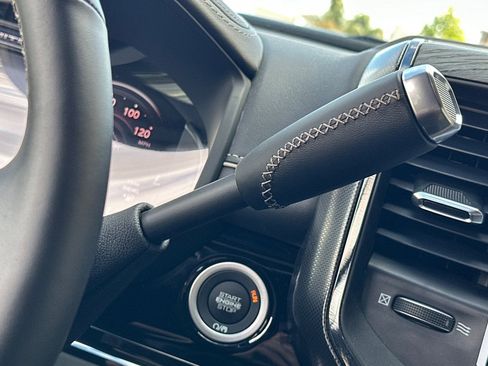 Used 2025 RAM 3500 Limited image 25