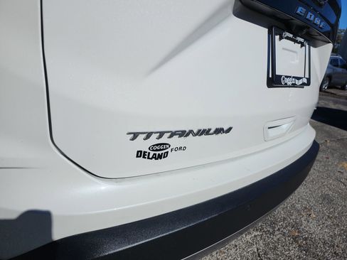 Used 2023 Ford Edge Titanium image 23