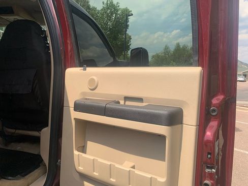 Used 2008 Ford F350 XLT image 27