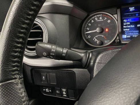 Used 2023 Toyota Tacoma TRD Off-Road image 23