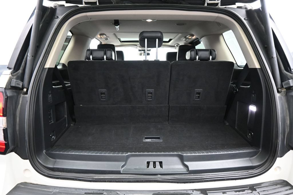 Used 2023 Ford Expedition XLT AWD/4WD image 30