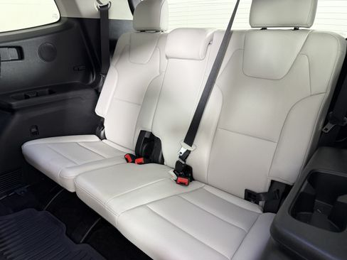 Used 2023 Kia Telluride SX FWD image 14
