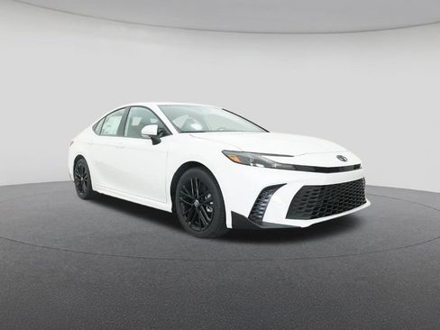 New 2026 Toyota Camry SE image 29