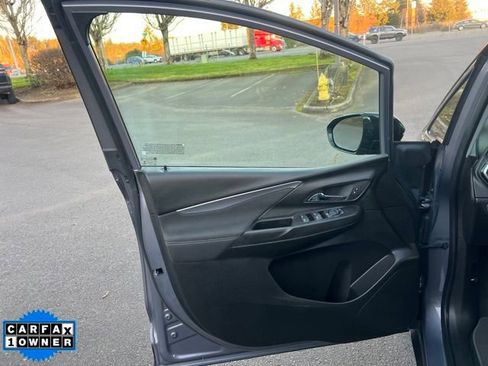 Used 2023 Chevrolet Bolt LT image 14