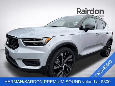 Used 2021 Volvo XC40 T5 R-Design w/ Protection Package Premier AWD/4WD image 3
