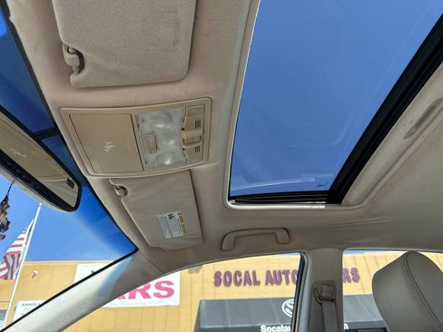 Used 2010 Toyota Avalon XLS image 18